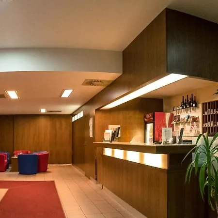 Otel Inos 3*