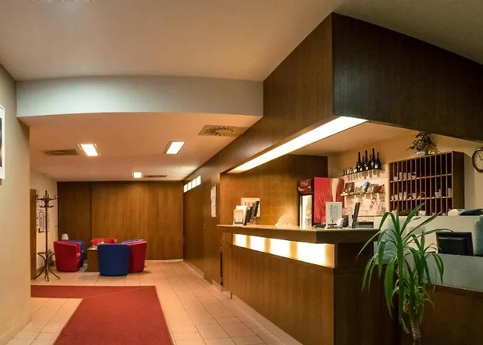Hotel Inos 3*
